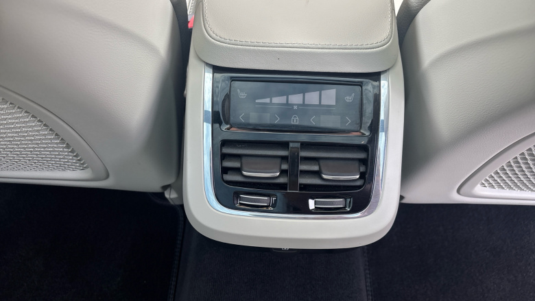 Volvo V90 2.0 B5P Ultimate Dark 5dr Auto Petrol Estate